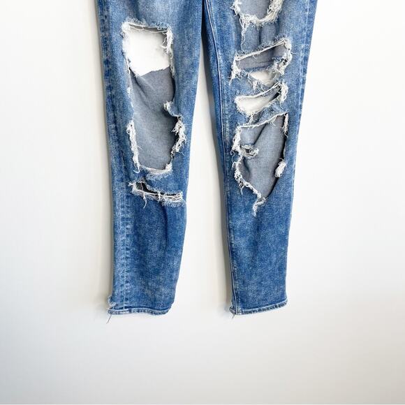 AMERICAN EAGLE Distressed Mom Jeans 4 Regular - Picture 2 of 6